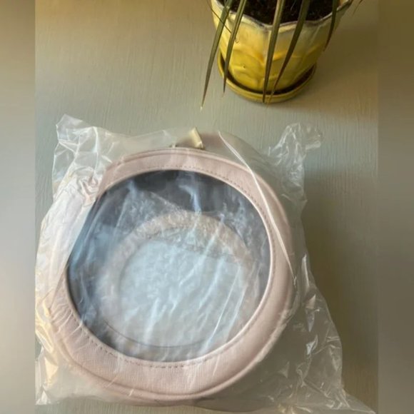 NWT Rare Beauty Selena Gomez Cross Body Makeup Bag with zipper and pockets - Picture 2 of 7